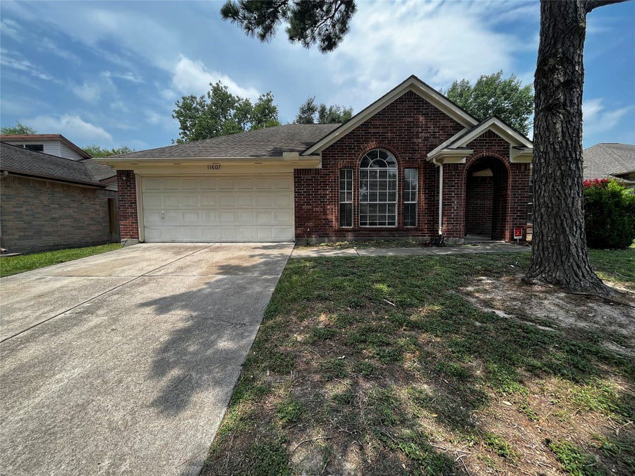 Property photo for 11607 Lennington Lane, Houston, TX