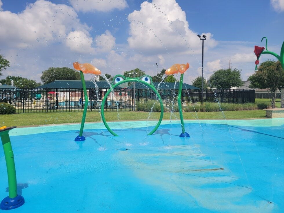 3523 Paigewood Drive, Pearland, TX 77584 Community Splash Park