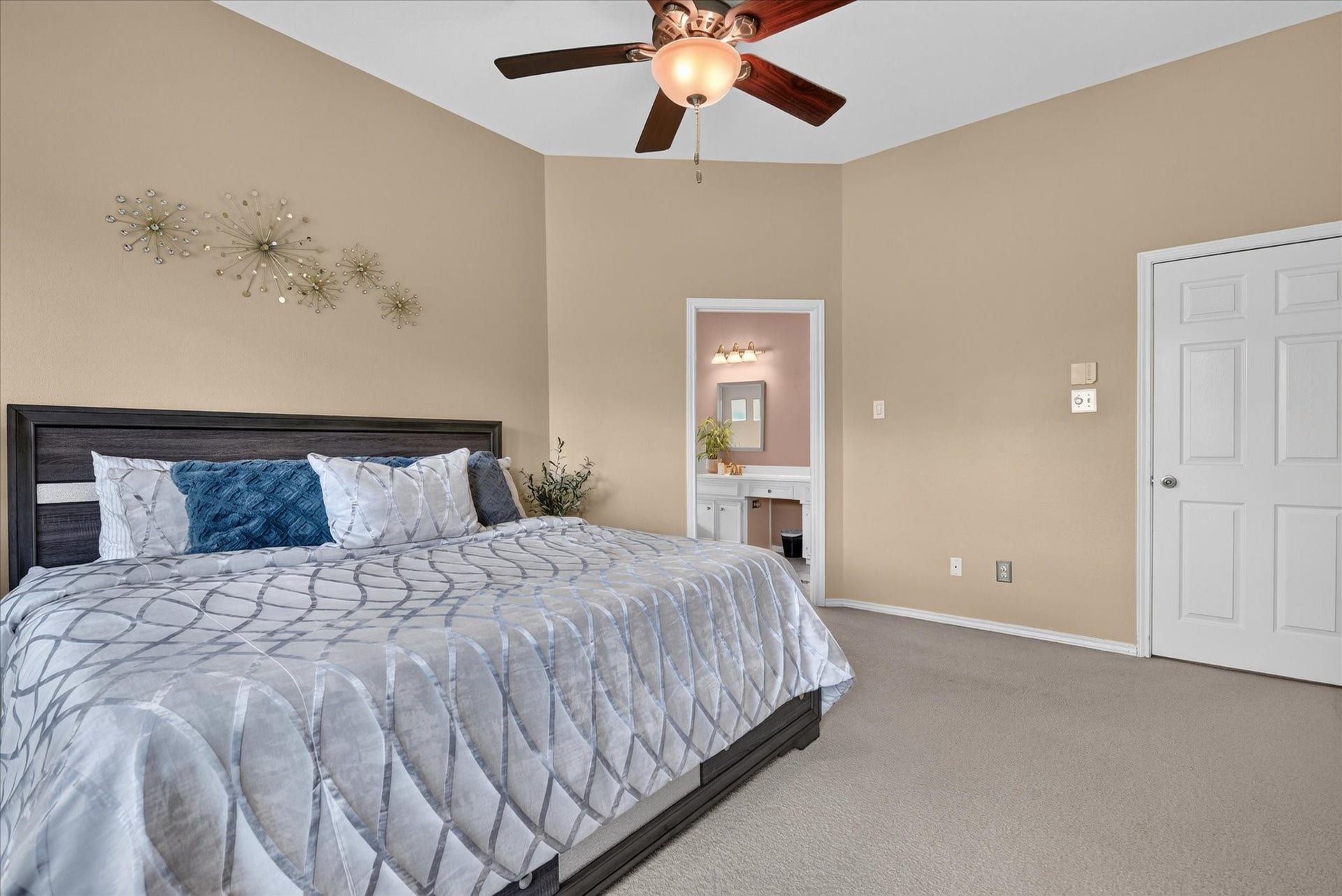3523 Paigewood Drive, Pearland, TX 77584 Tons of space and light