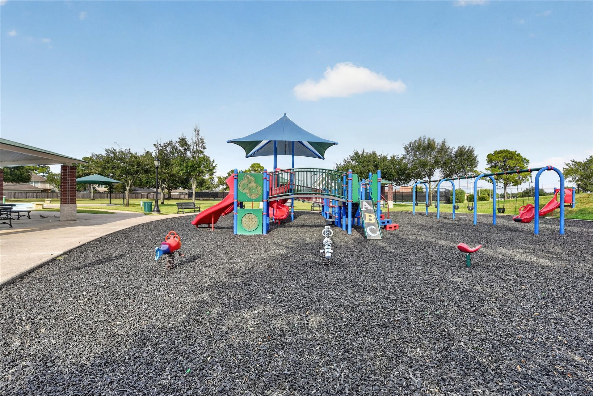 3523 Paigewood Drive, Pearland, TX 77584 Community Playground for littles