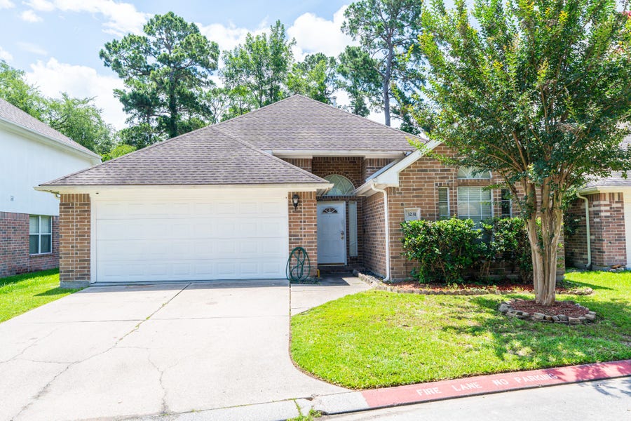 Property photo for 3231 Candlepine Drive, Spring, TX