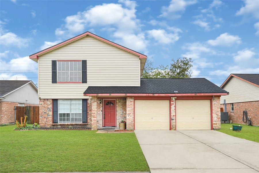 Property photo for 15011 Royal Shadows Drive, Houston, TX