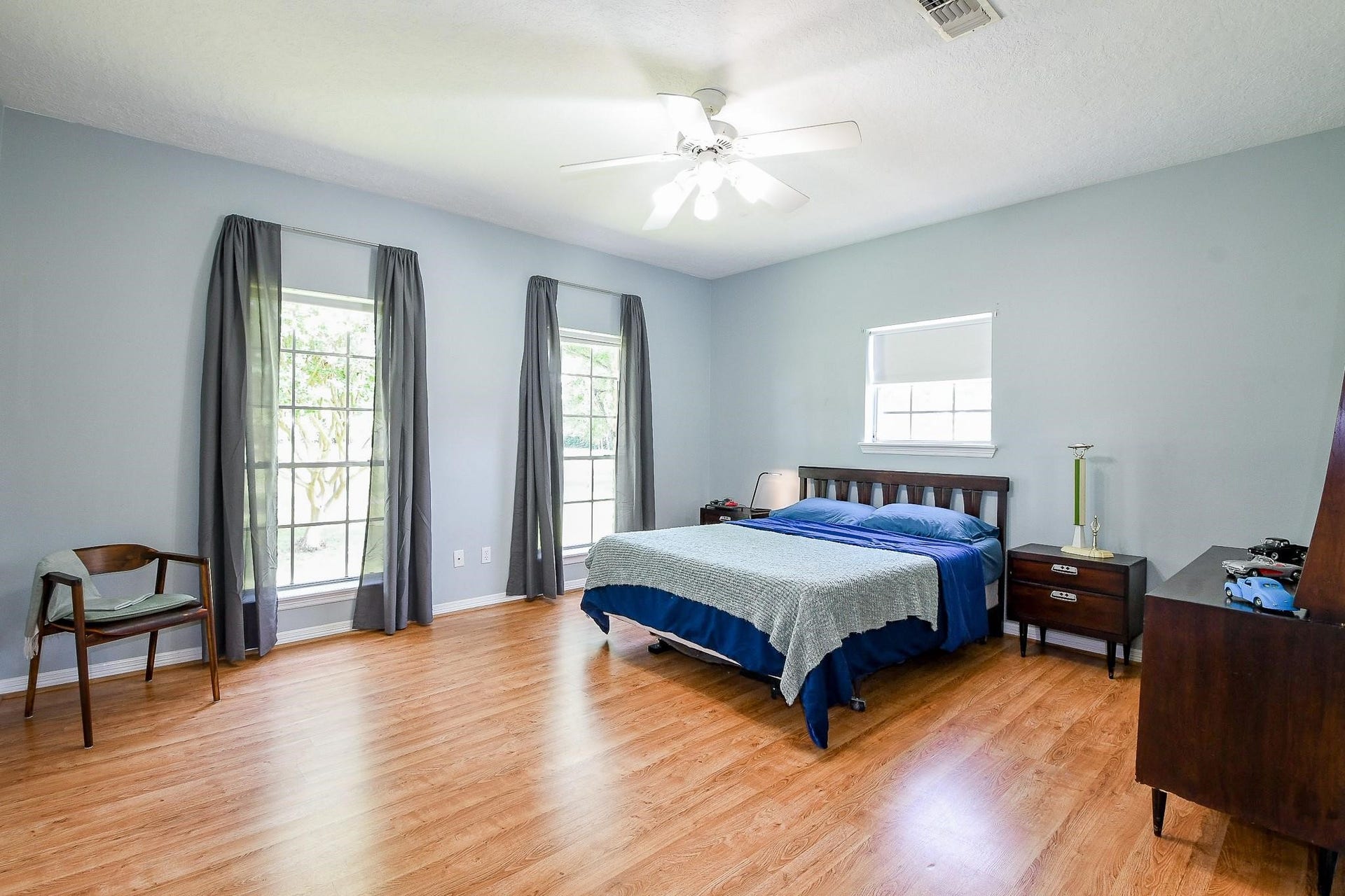 22035 Buescher Road, Tomball, TX 77377 Large secondary bedroom in the primary house