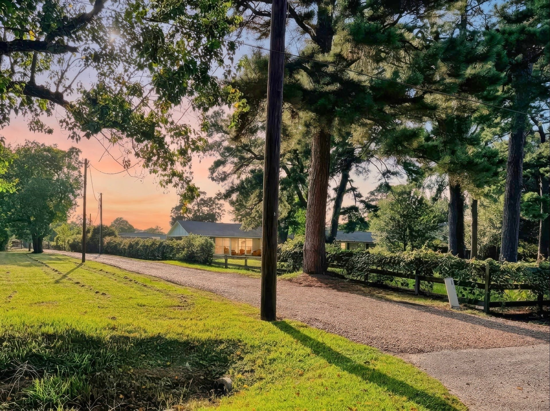 22035 Buescher Road, Tomball, TX 77377 View from the street going up the private driveway