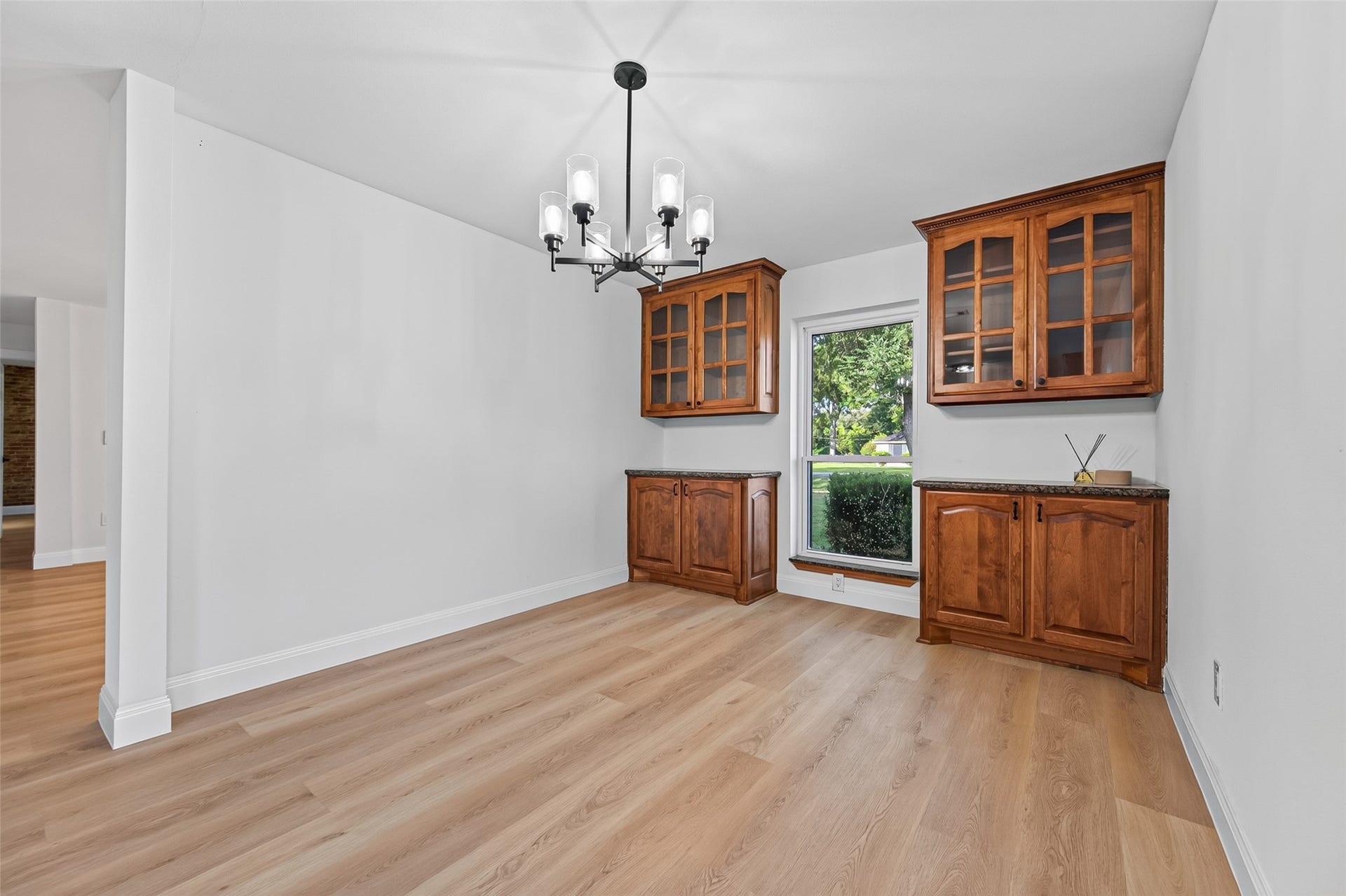 3811 Empress Lane, Richmond, TX 77406 Breakfast area