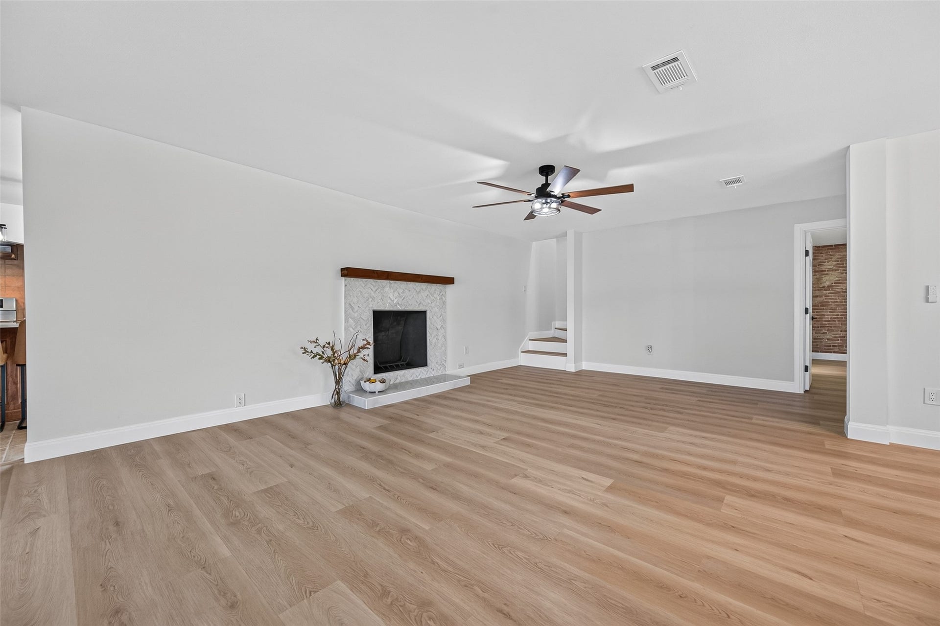 3811 Empress Lane, Richmond, TX 77406 Living area