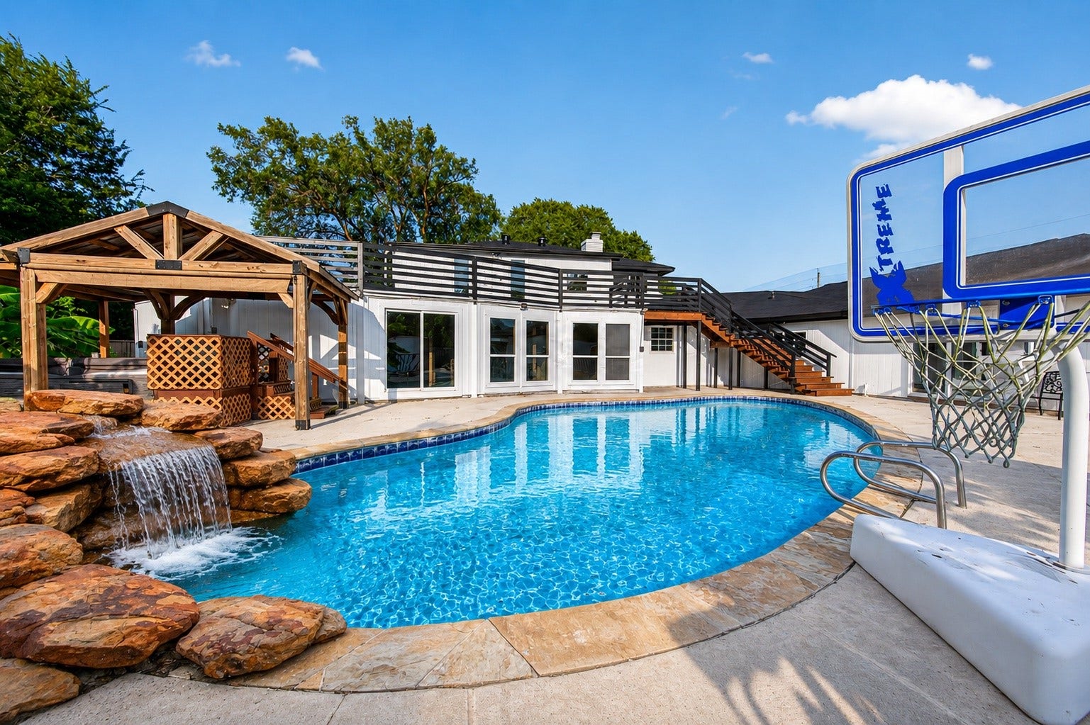 3811 Empress Lane, Richmond, TX 77406 Pool with Waterfall