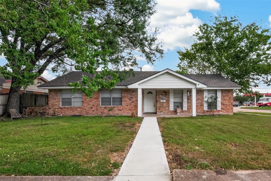 Property photo for 1003 Eastlake Street, Houston, TX