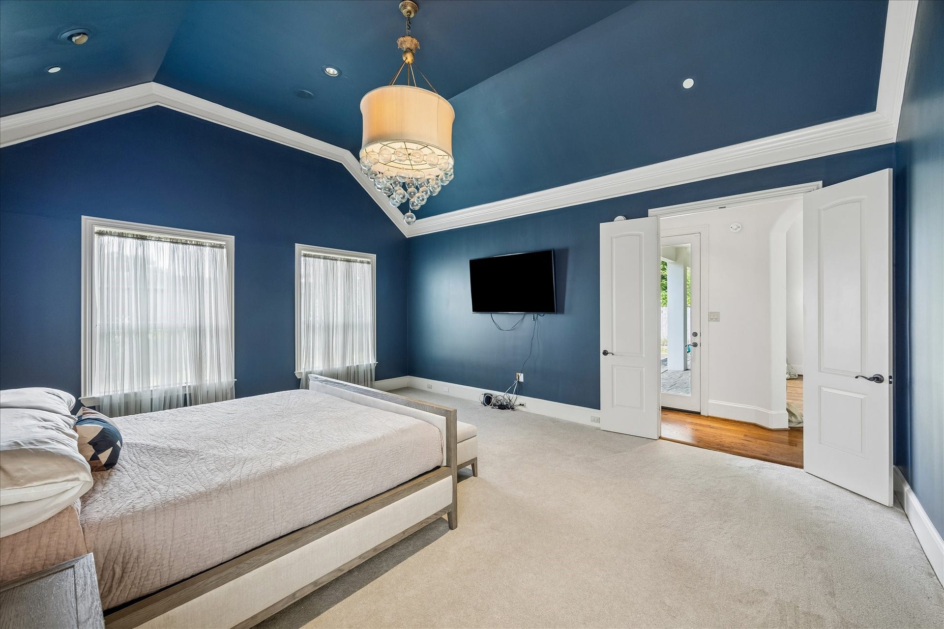 4802 Saxon Street, Bellaire, TX 77401 4802 Saxon Street, Bellaire, TX 77401