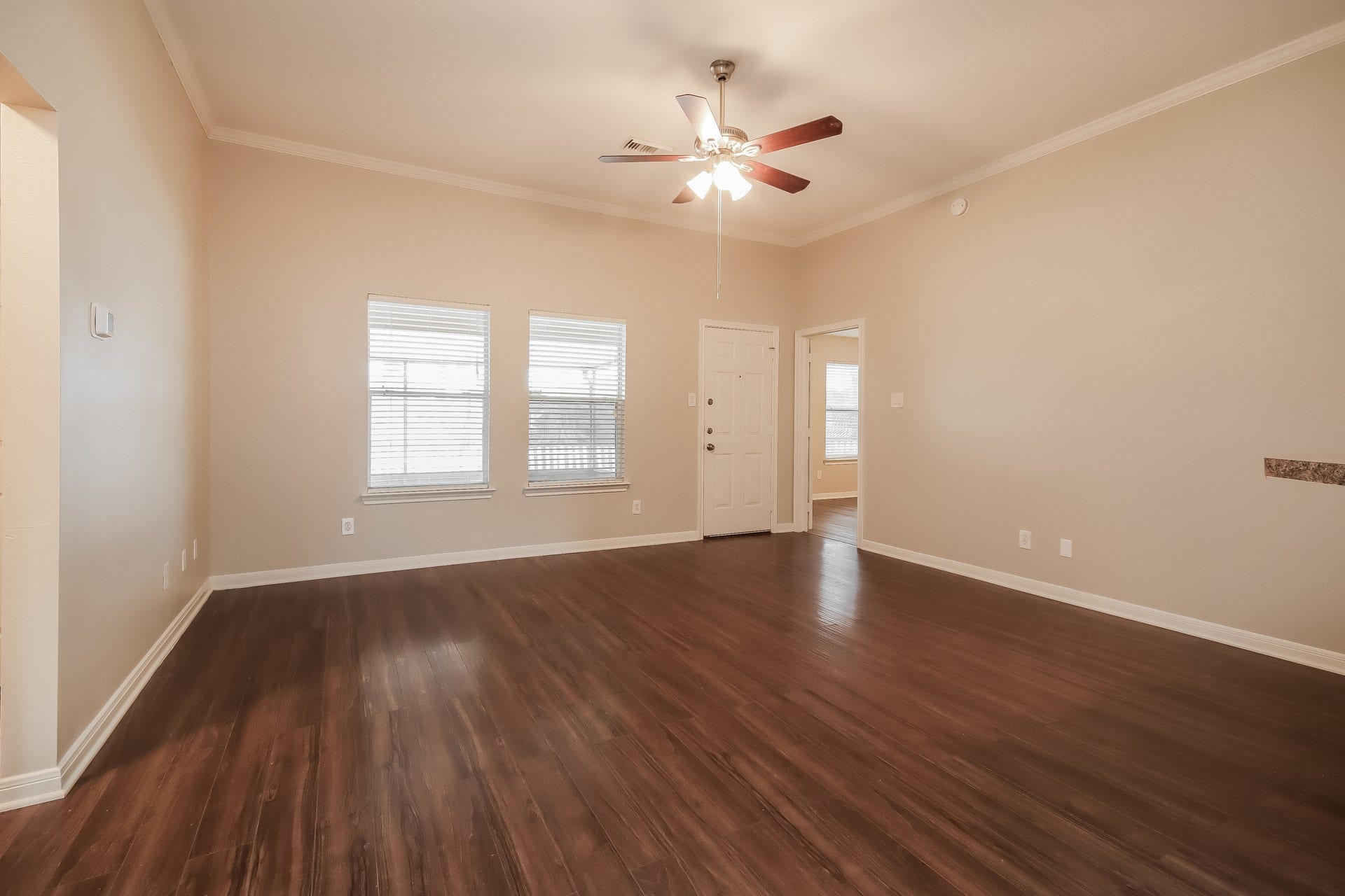 5016 Asia Lane, Dickinson, TX 77539 5016 Asia Lane, Dickinson, TX 77539