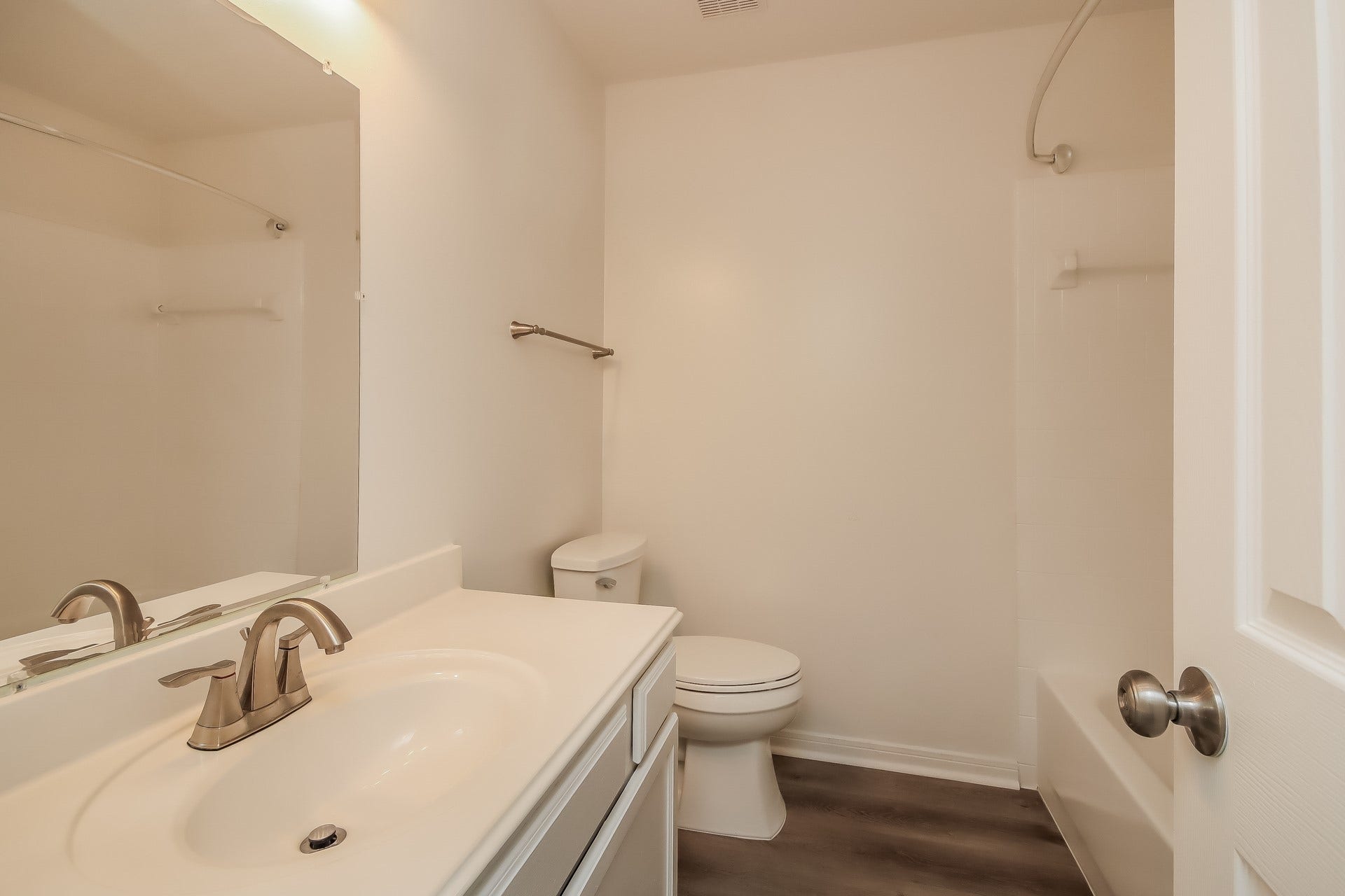 5016 Asia Lane, Dickinson, TX 77539 5016 Asia Lane, Dickinson, TX 77539