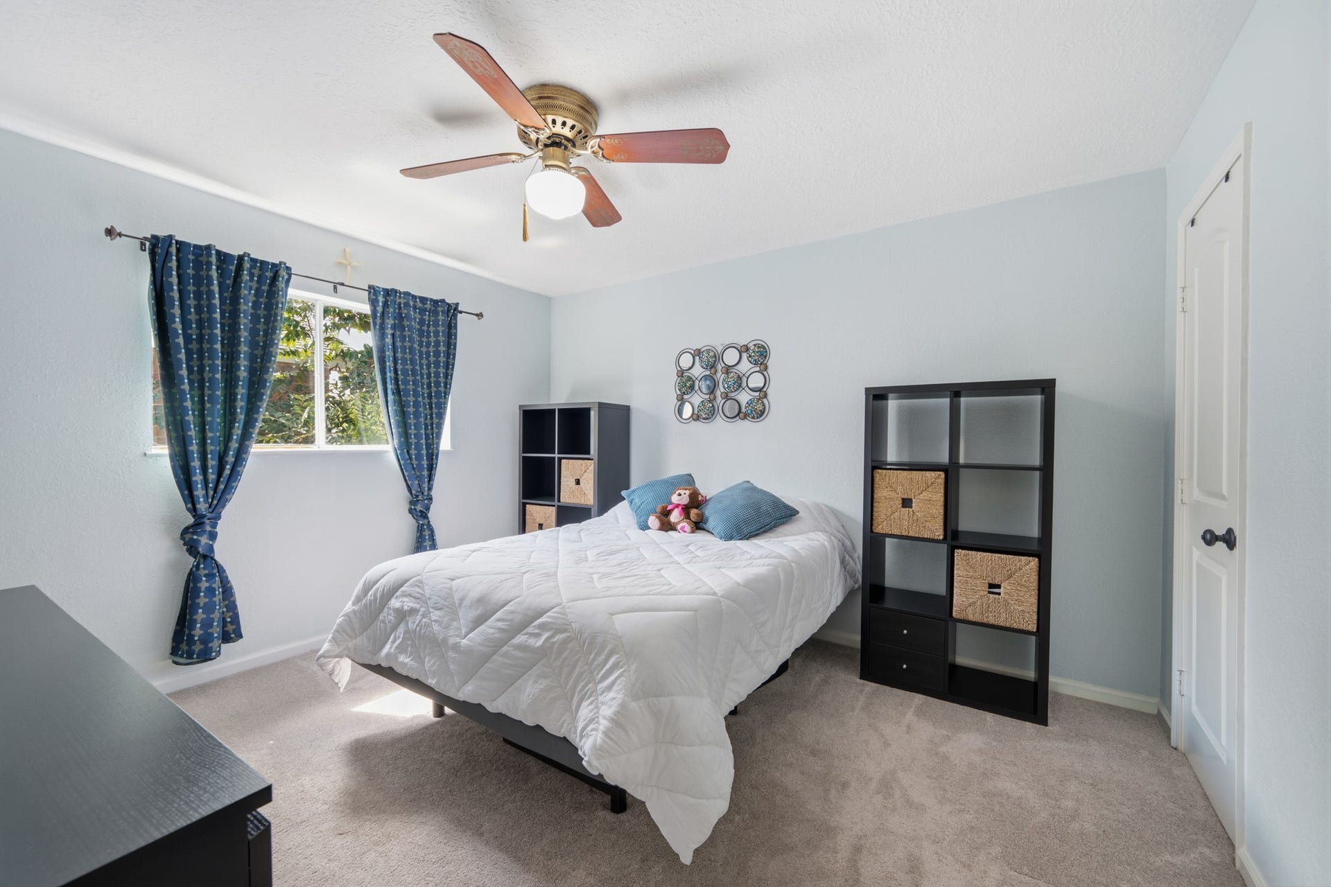 12510 White Plains Drive, Houston, TX 77089 Primary bedroom