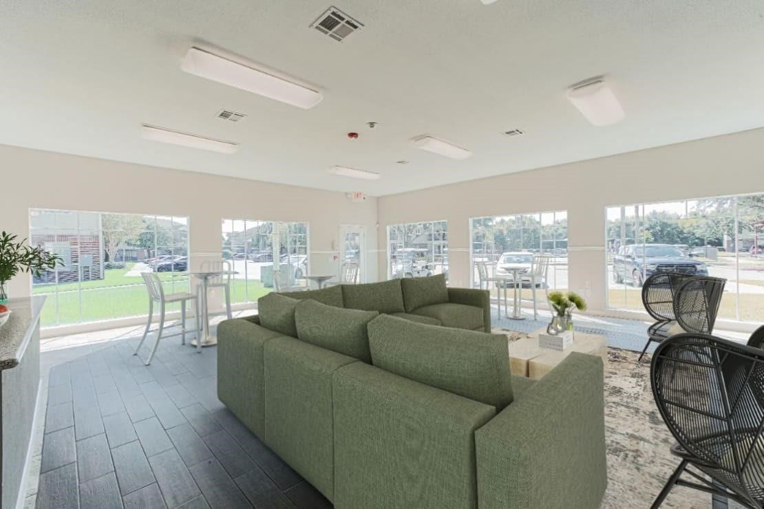 11111 W Montgomery Road, #704, Houston, TX 77088 11111 W Montgomery Road, #704, Houston, TX 77088
