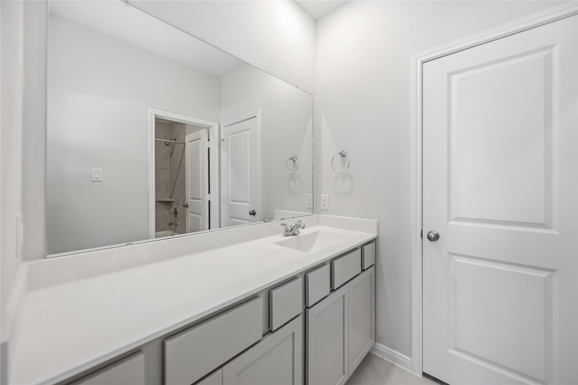 2830 River Juniper Lane, Crosby, TX 77532 2830 River Juniper Lane, Crosby, TX 77532