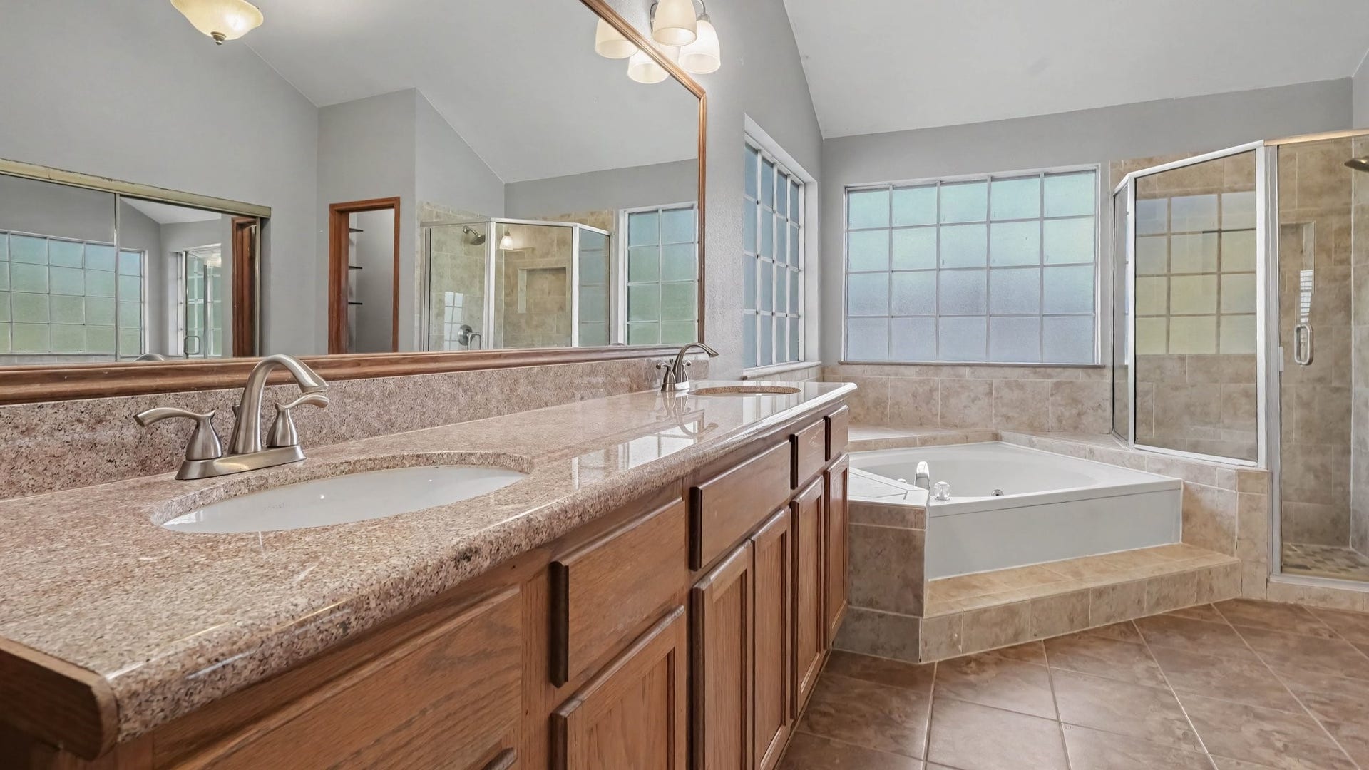 2017 Dublin Drive, Deer Park, TX 77536 Primary Bath