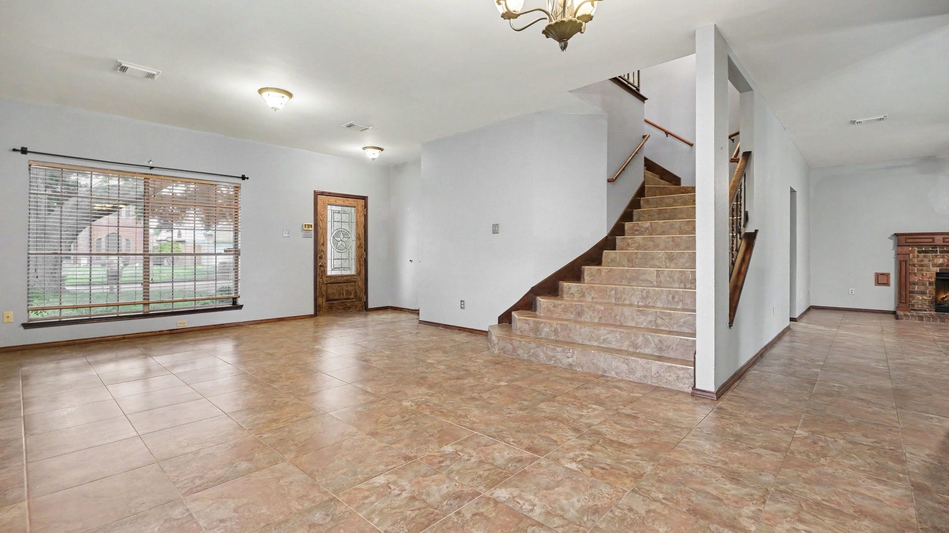2017 Dublin Drive, Deer Park, TX 77536 Living Room