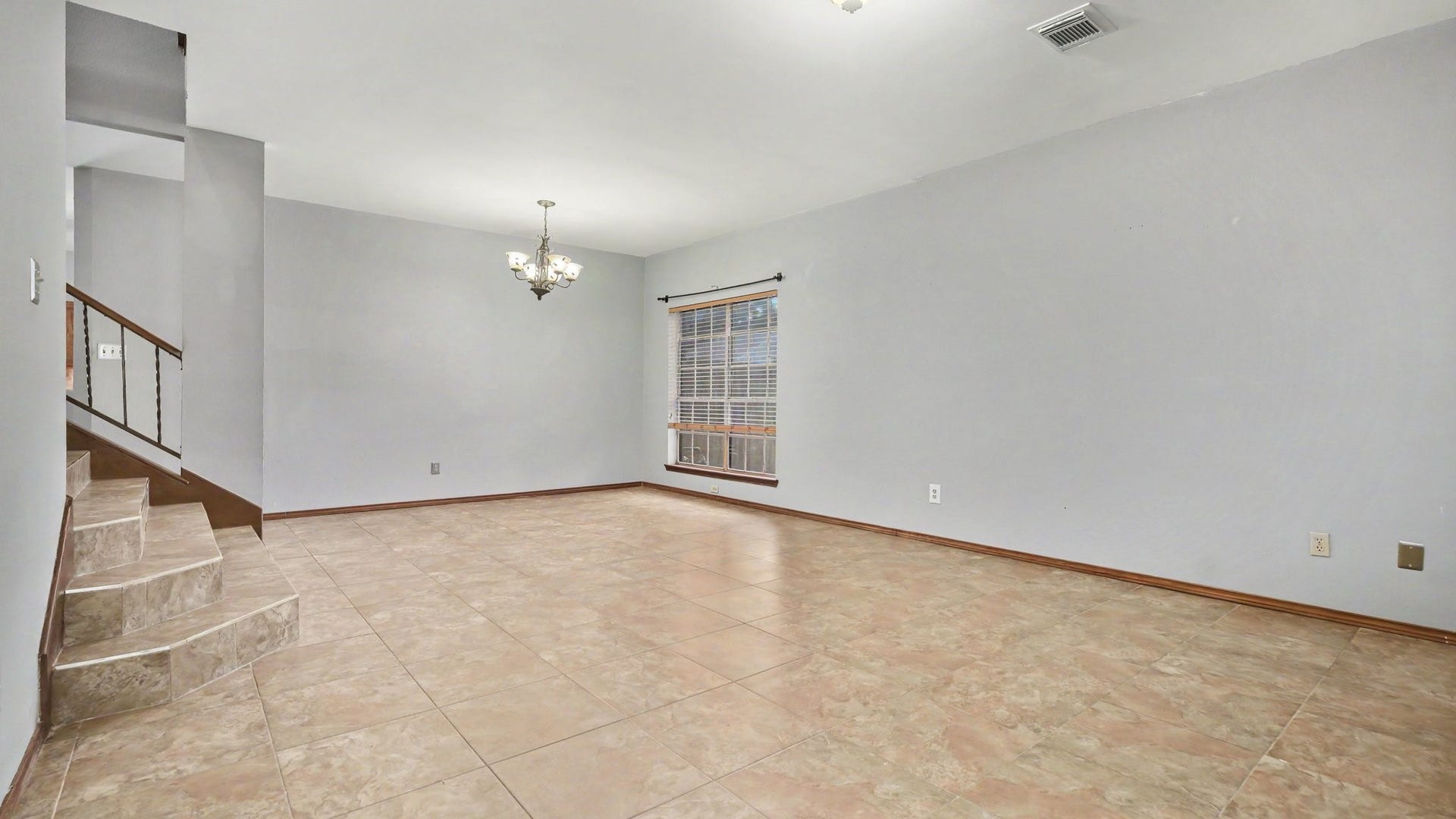 2017 Dublin Drive, Deer Park, TX 77536 Living Room