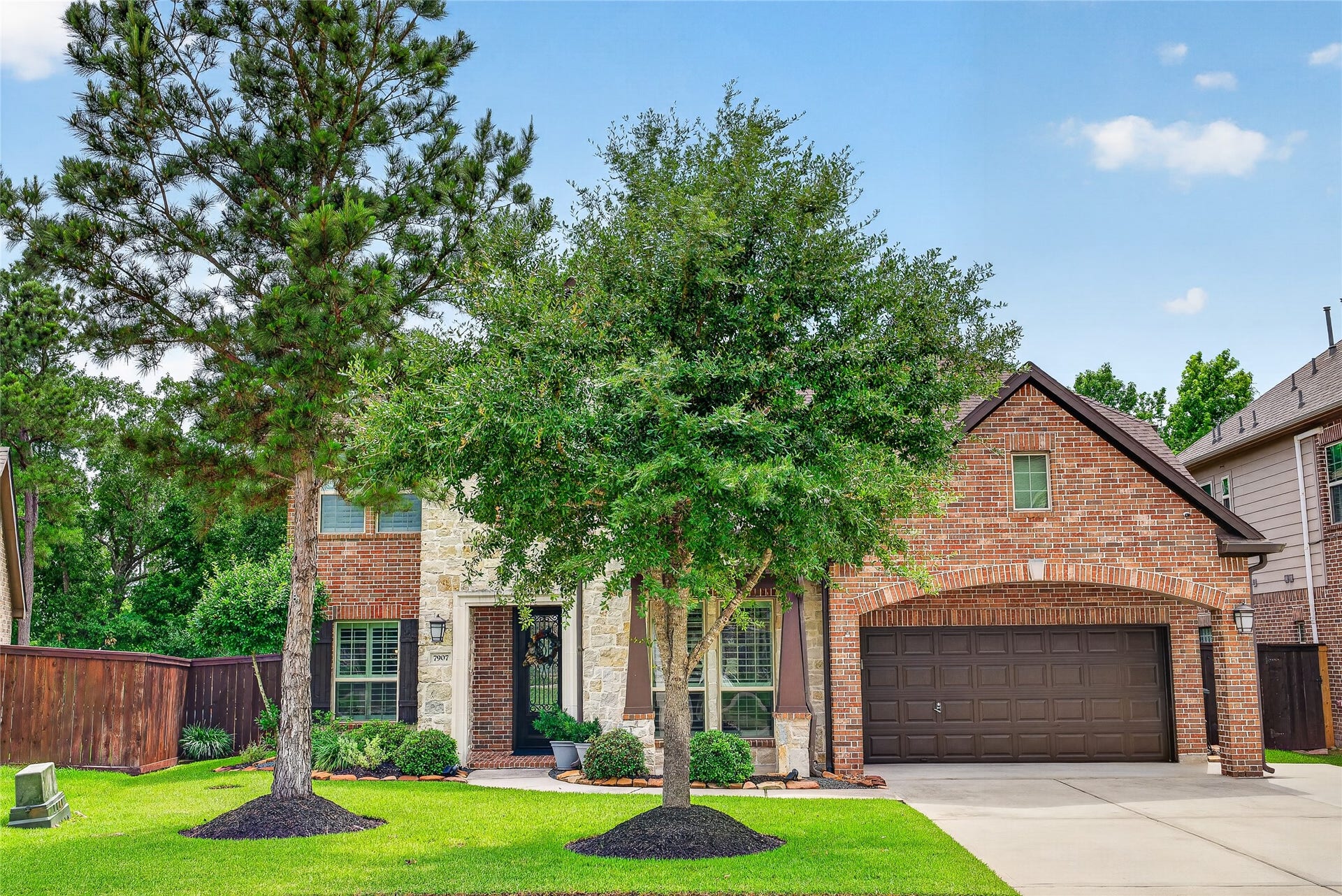 7907 Augusta Creek Court, Spring, TX 77389 Beautiful Westin home with exceptional curb appeal on a quiet cul-de-sac street.