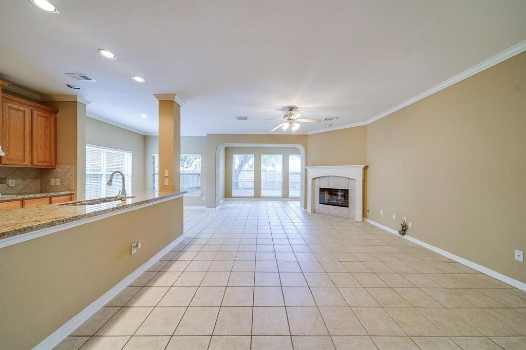 3303 Ashland Grove Lane, Sugar Land, TX 77498