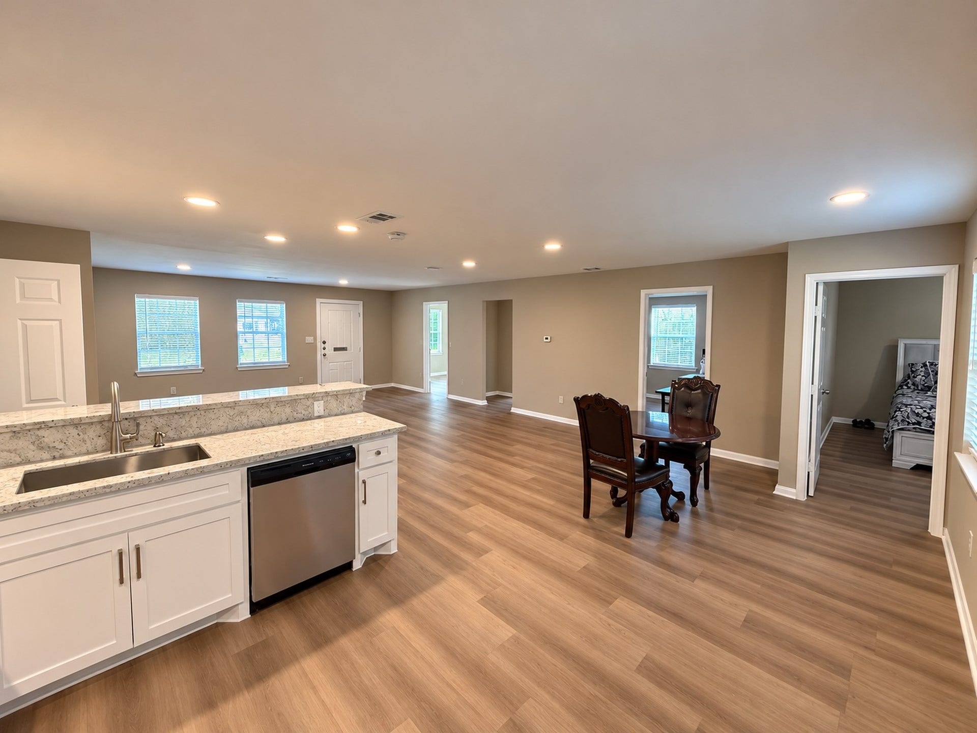 6633 W 43rd Street, Houston, TX 77092