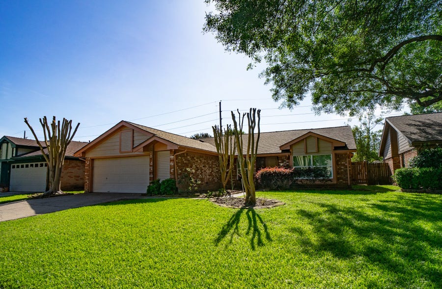 Property photo for 1923 Vinces Bridge Street, Sugar Land, TX