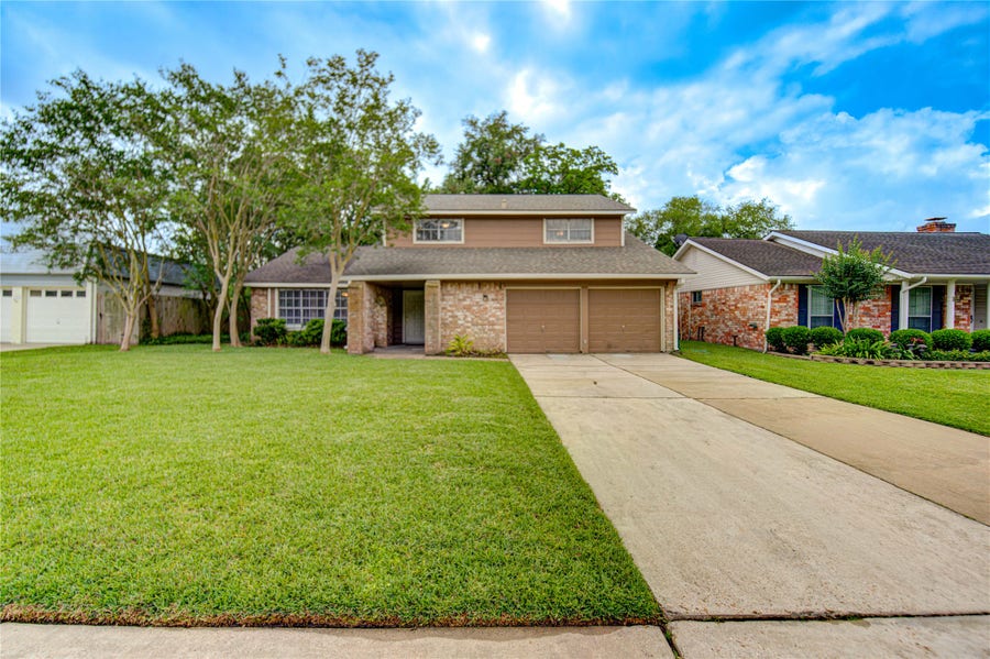 Property photo for 12103 Alston Drive, Meadows Place, TX