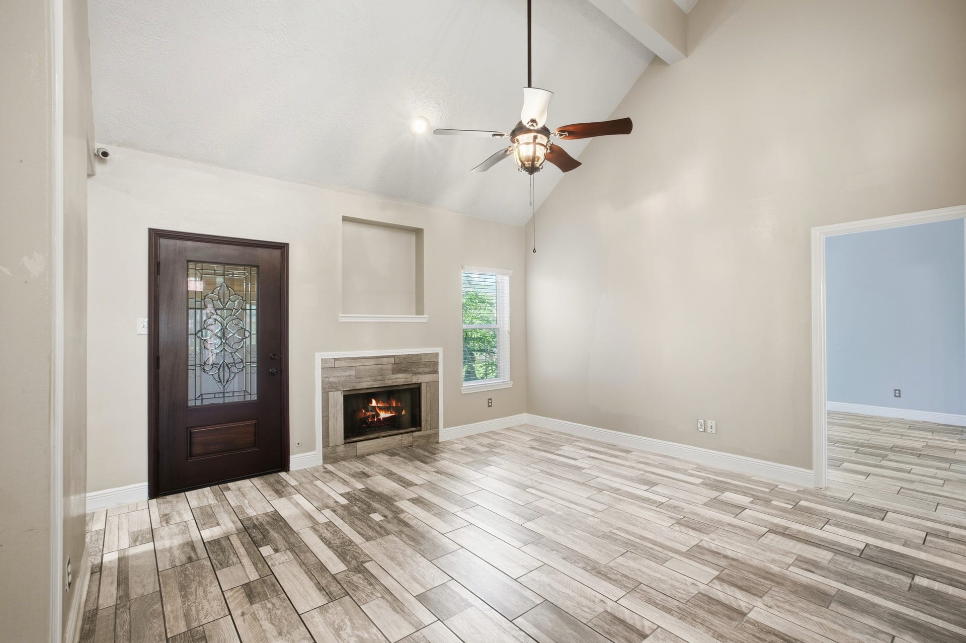4807 Silver Fox Drive, Houston, TX 77066 4807 Silver Fox Drive, Houston, TX 77066
