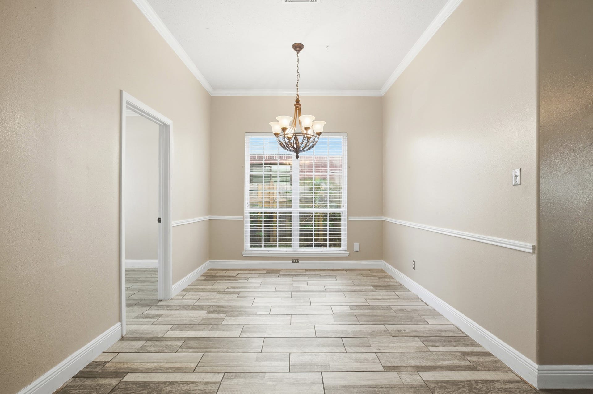 4807 Silver Fox Drive, Houston, TX 77066 4807 Silver Fox Drive, Houston, TX 77066
