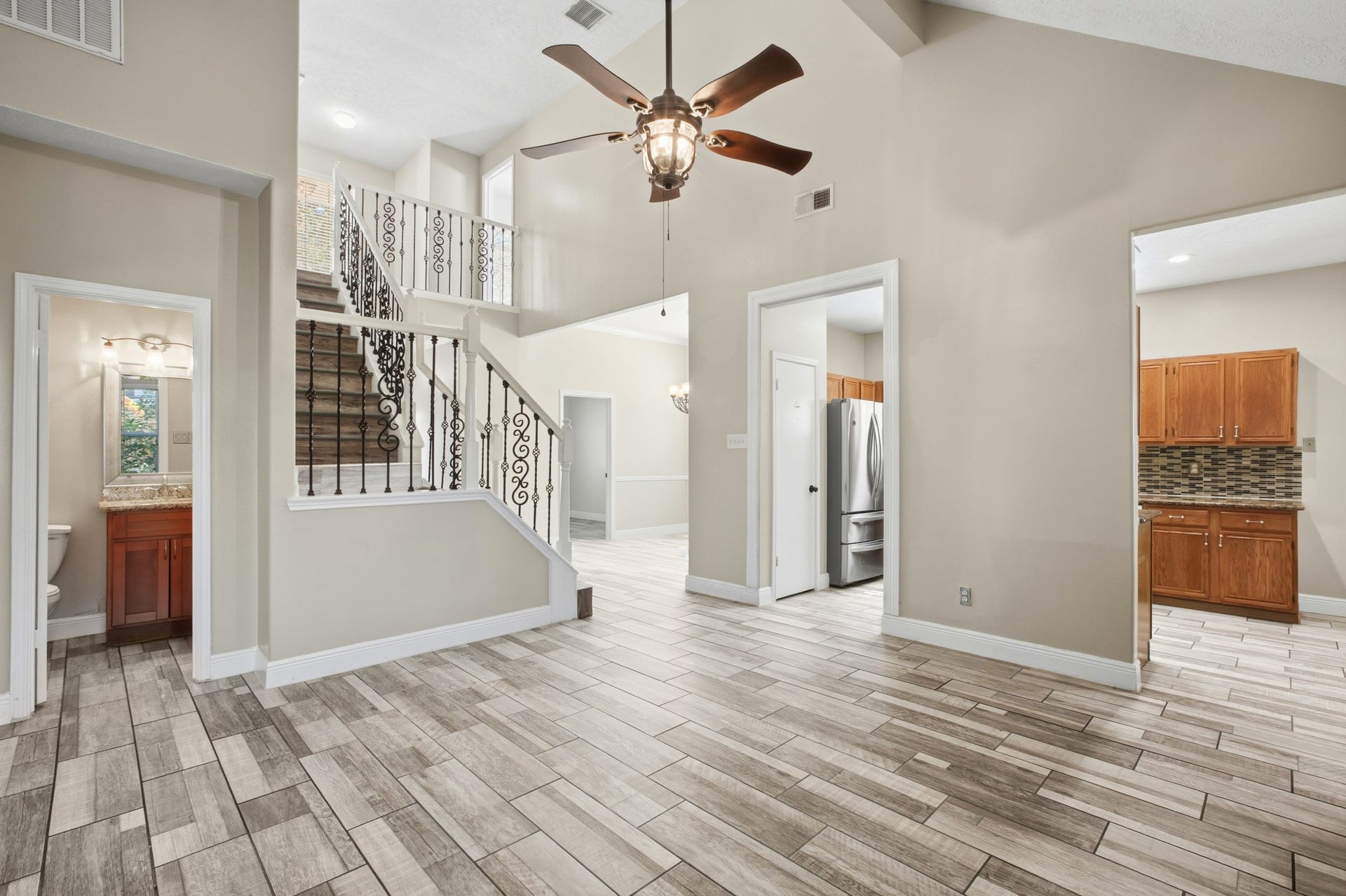 4807 Silver Fox Drive, Houston, TX 77066 4807 Silver Fox Drive, Houston, TX 77066