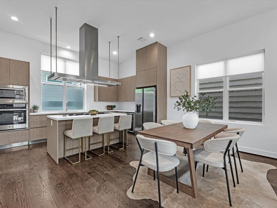Property photo for 5871 E Post Oak Lane, Houston, TX