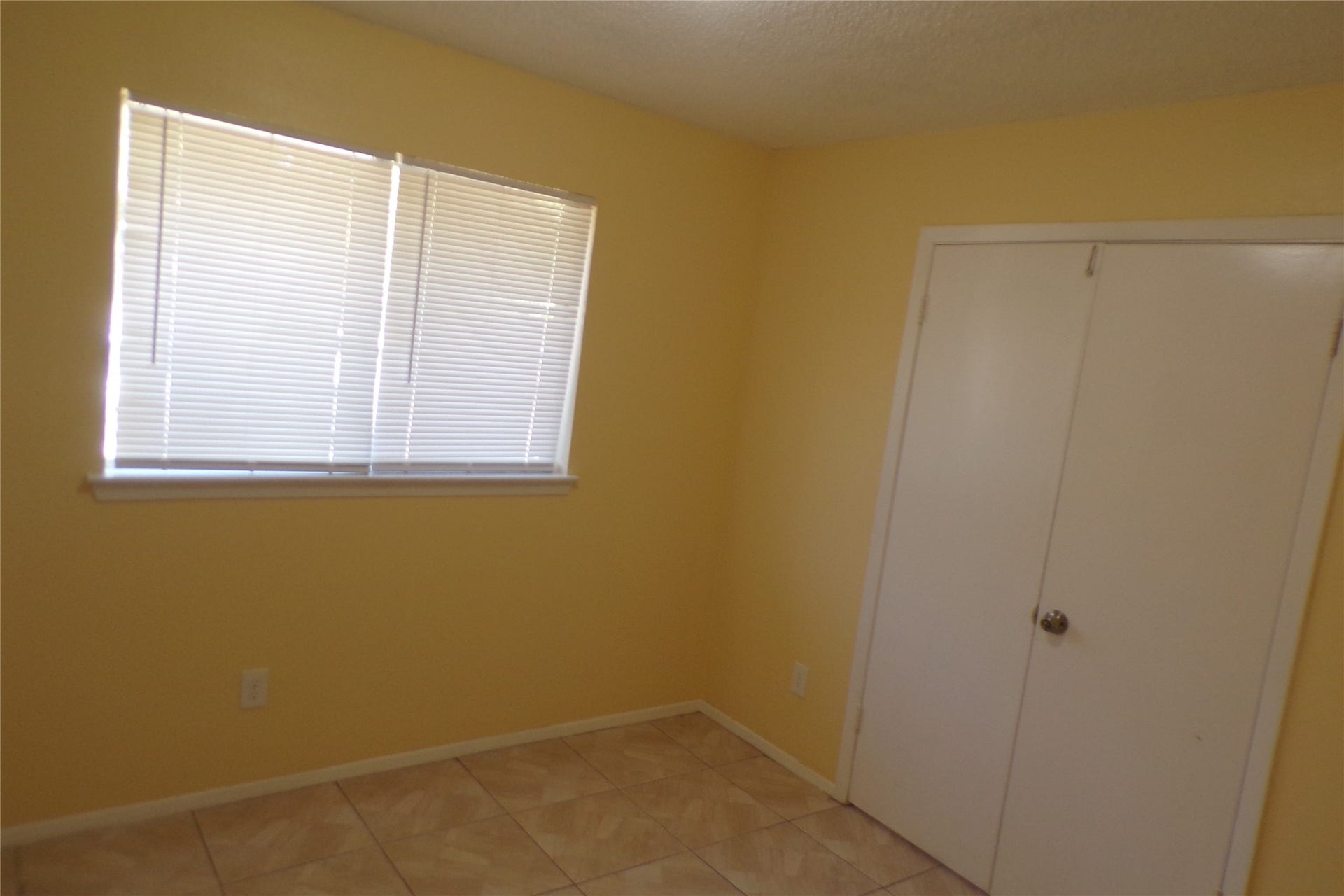 17002 Pastoria Drive, Houston, TX 77083 17002 Pastoria Drive, Houston, TX 77083