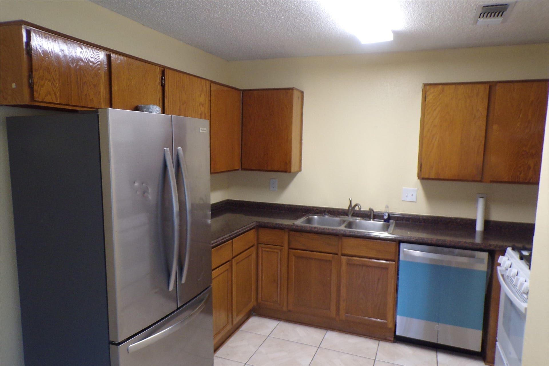 17002 Pastoria Drive, Houston, TX 77083 17002 Pastoria Drive, Houston, TX 77083