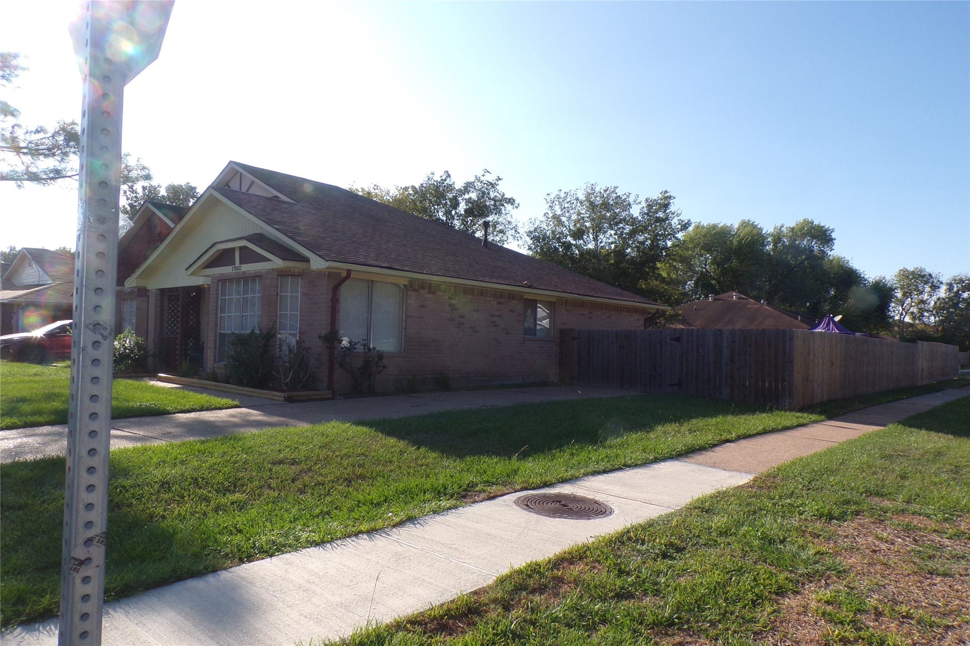 17002 Pastoria Drive, Houston, TX 77083 17002 Pastoria Drive, Houston, TX 77083