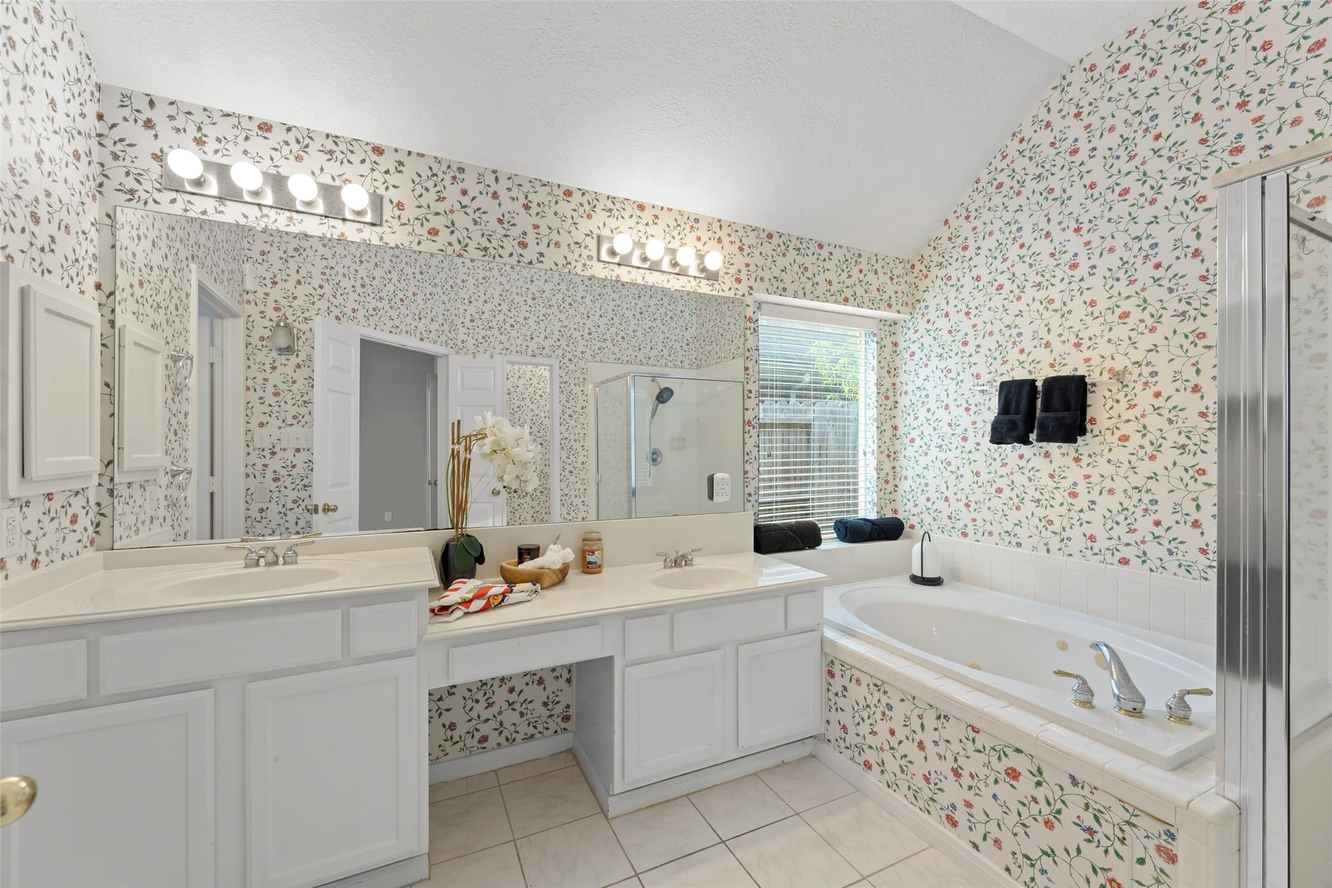 12322 Aspen Lane, Stafford, TX 77477 12322 Aspen Lane, Stafford, TX 77477
