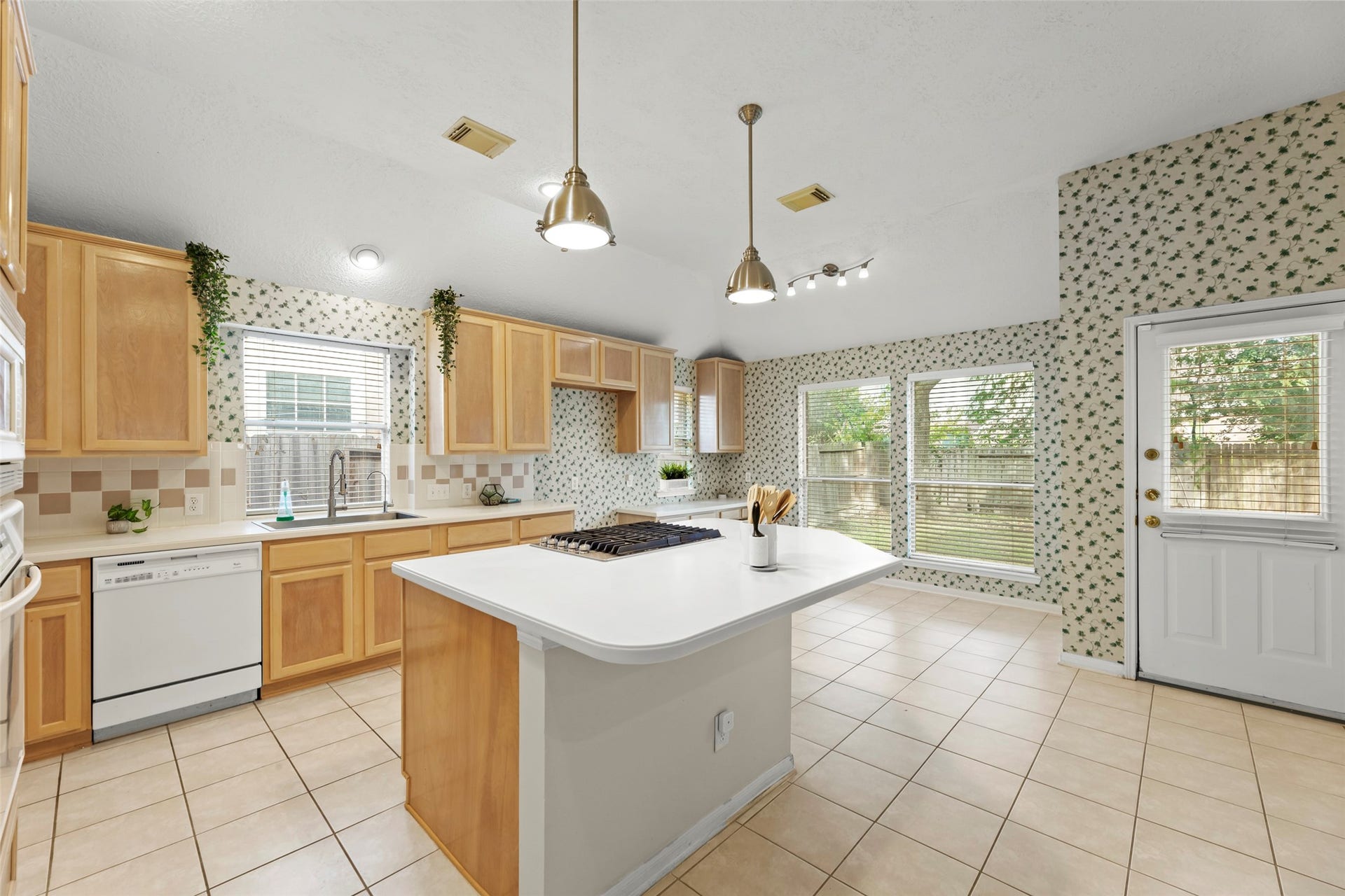 12322 Aspen Lane, Stafford, TX 77477 12322 Aspen Lane, Stafford, TX 77477
