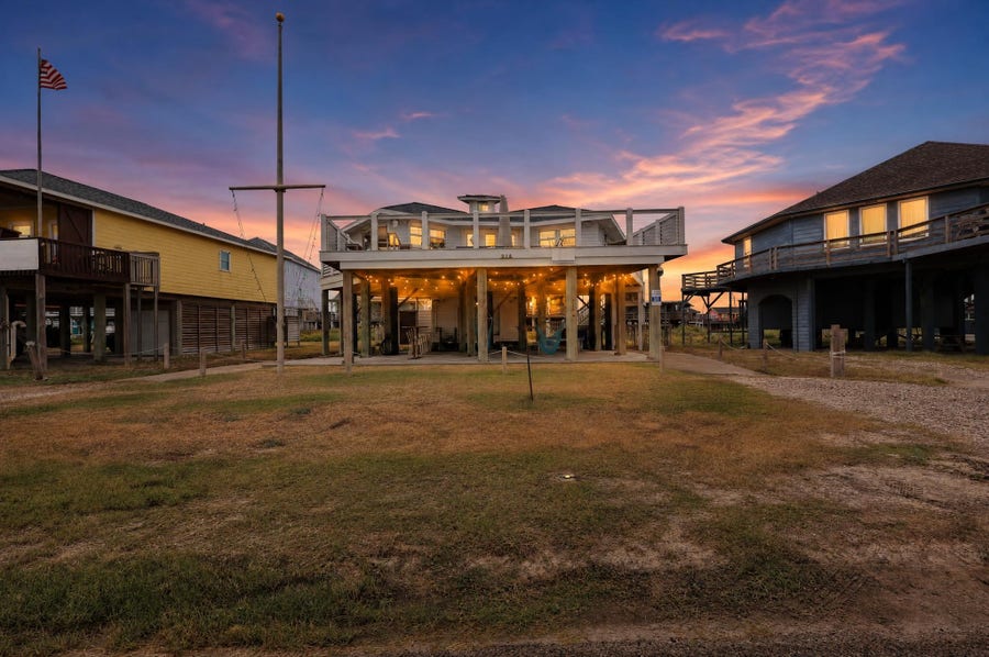 Property photo for 914 Beach Drive, Surfside Beach, TX