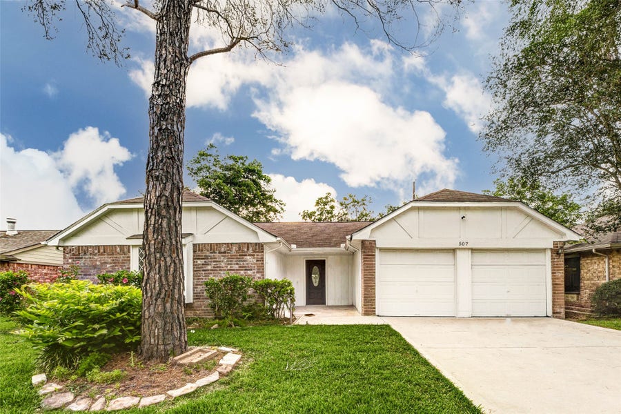 Property photo for 507 Shenandoah Drive, Richmond, TX