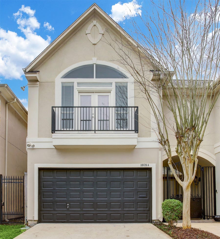 Property photo for 1809 W Clay Street, Houston, TX