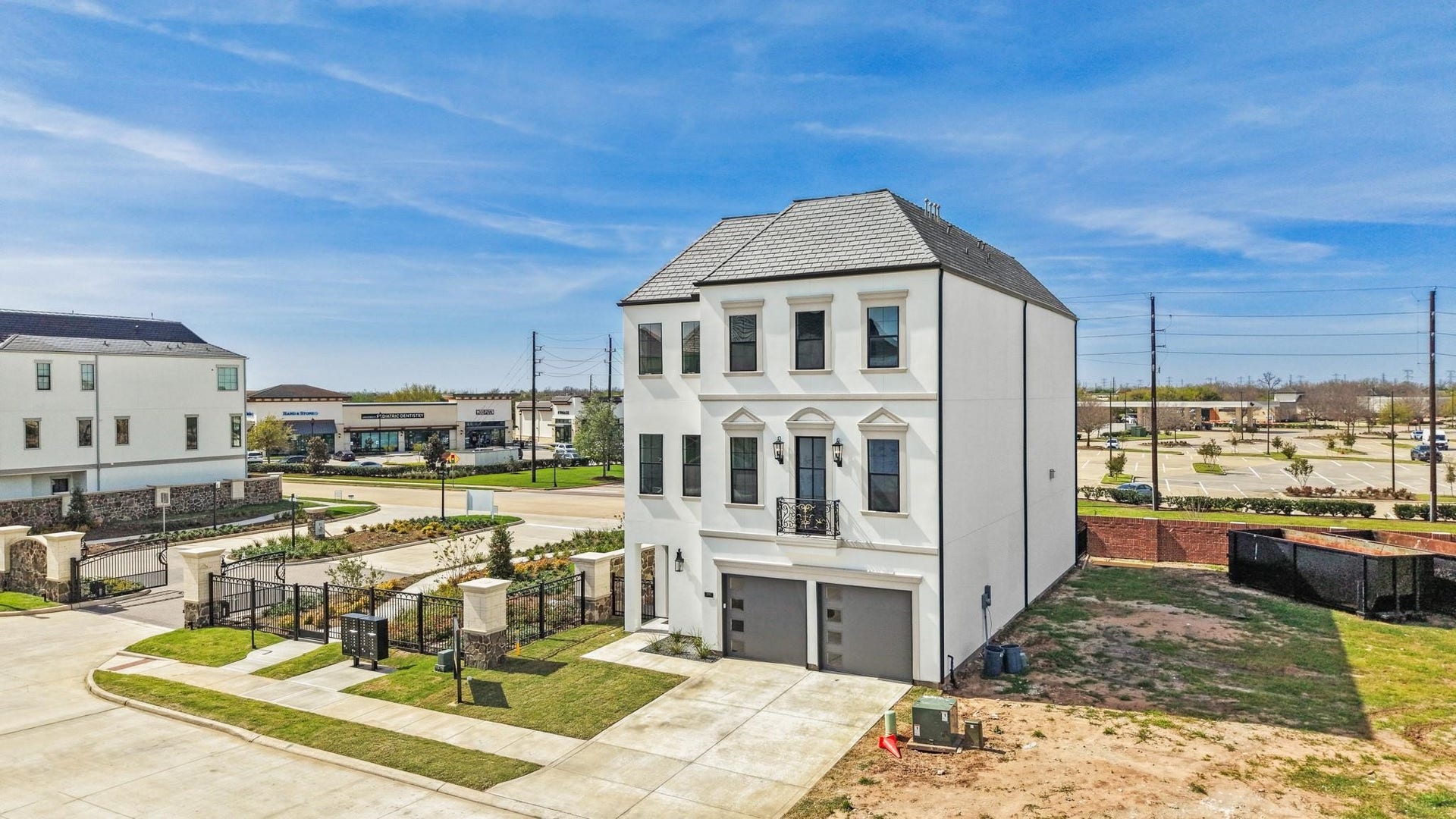 4707 Sunset Circle, Sugar Land, TX 77479 4707 Sunset Circle, Sugar Land, TX 77479