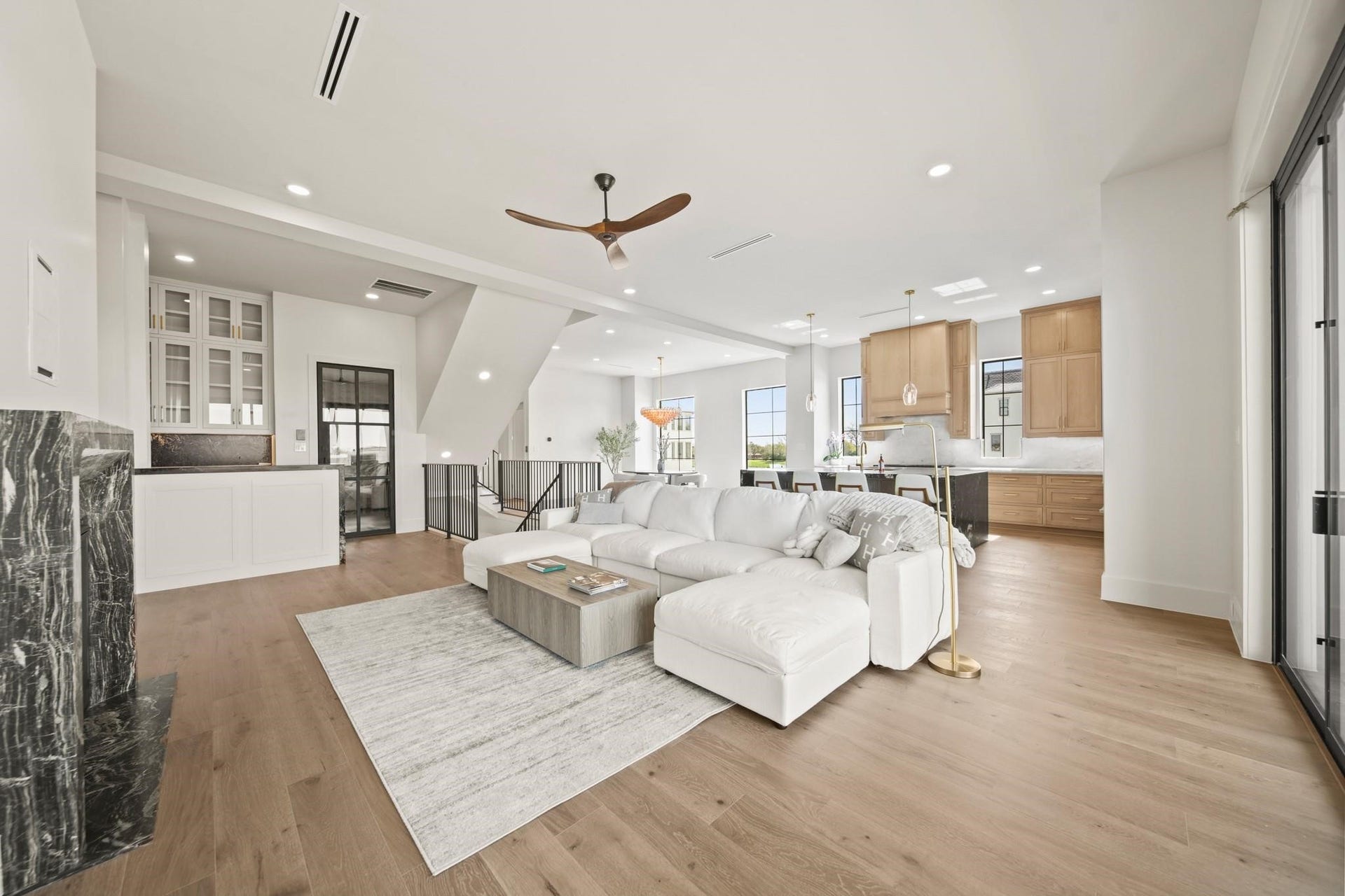 4707 Sunset Circle, Sugar Land, TX 77479 4707 Sunset Circle, Sugar Land, TX 77479
