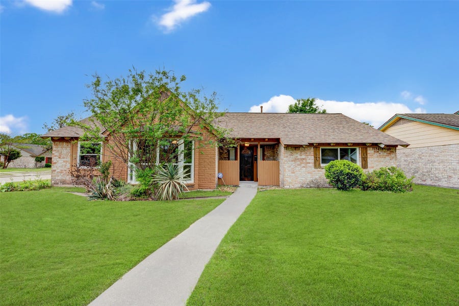 Property photo for 5403 Clift Haven Drive, Houston, TX