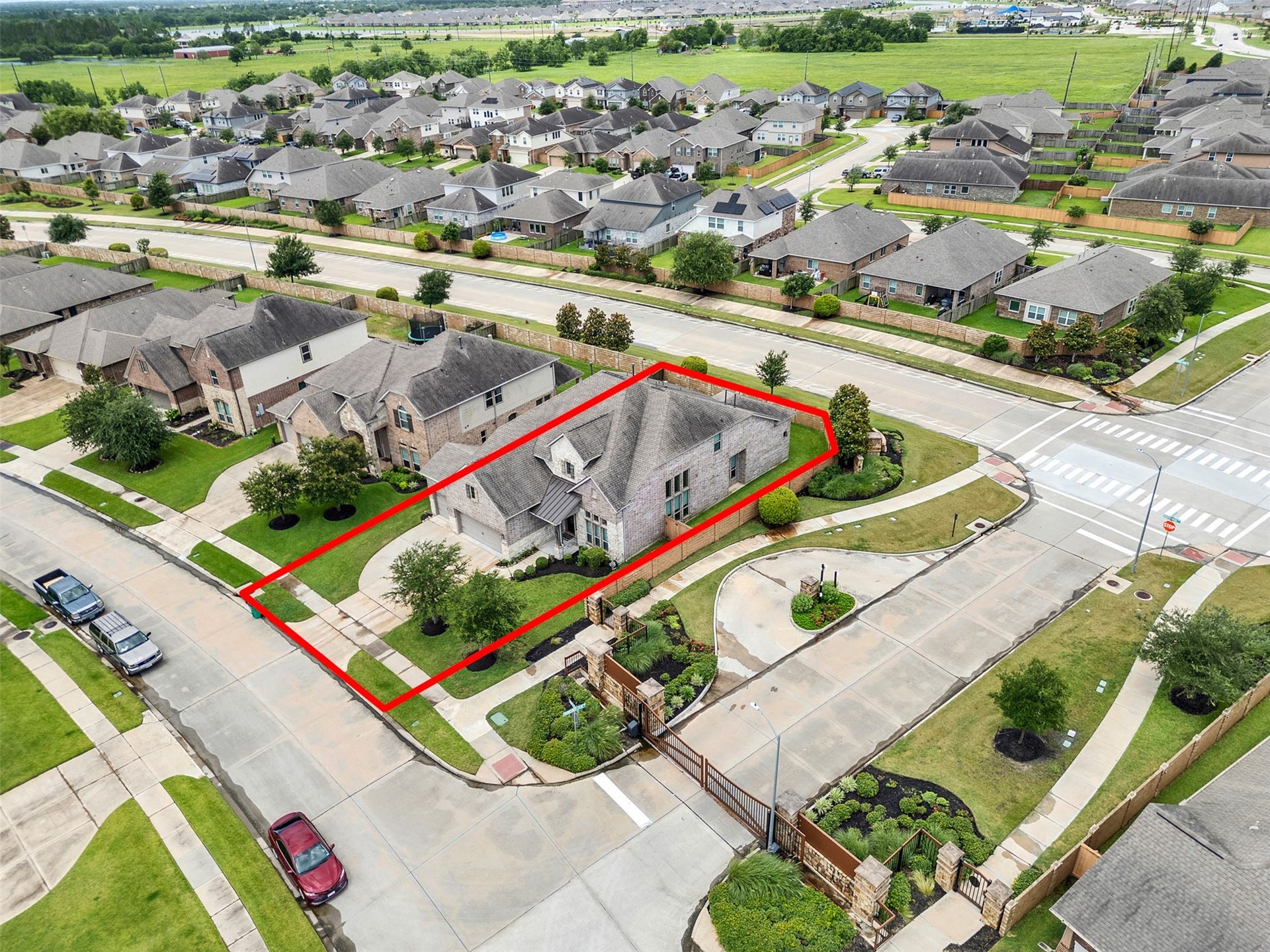 10302 Muir Peak Drive, Rosharon, TX 77583 Additional aerial views