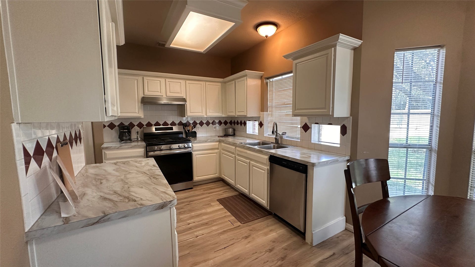 3518 D H Watkins Drive, Deer Park, TX 77536 3518 D H Watkins Drive, Deer Park, TX 77536