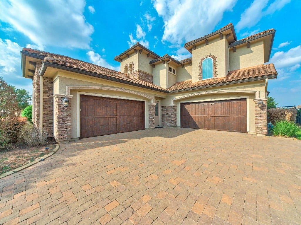 14 Ivy Bend Lane, Sugar Land, TX 77479 14 Ivy Bend Lane, Sugar Land, TX 77479