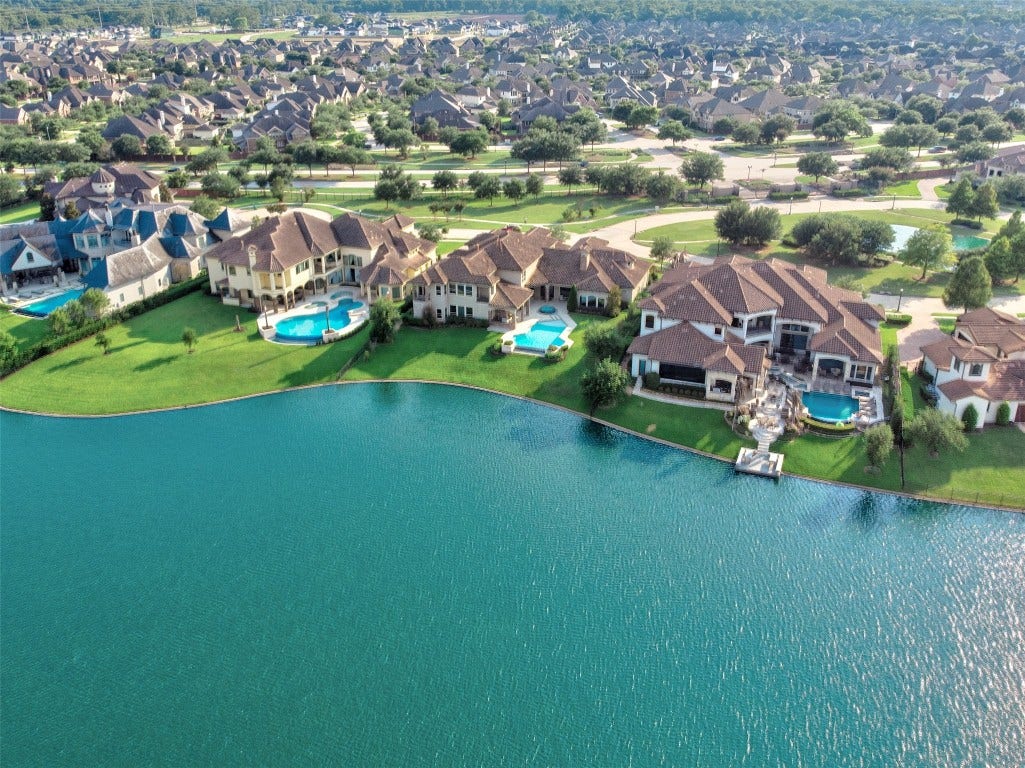 14 Ivy Bend Lane, Sugar Land, TX 77479 14 Ivy Bend Lane, Sugar Land, TX 77479