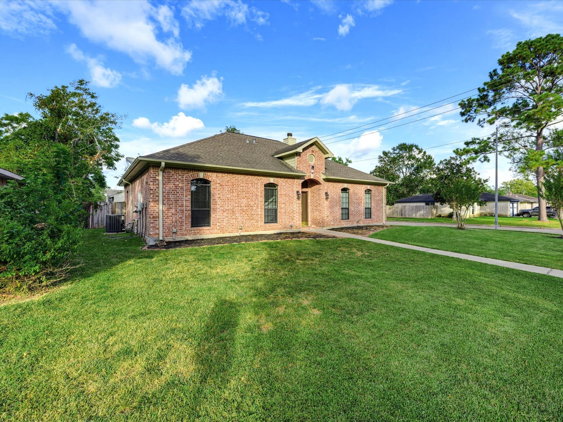16739 Barcelona Drive, Friendswood, TX 77546 16739 Barcelona Drive, Friendswood, TX 77546
