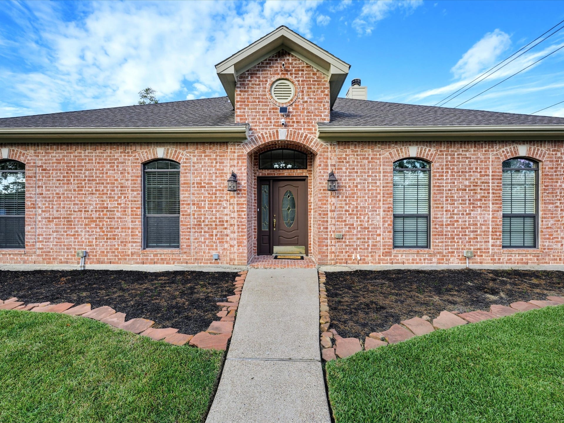 16739 Barcelona Drive, Friendswood, TX 77546 16739 Barcelona Drive, Friendswood, TX 77546