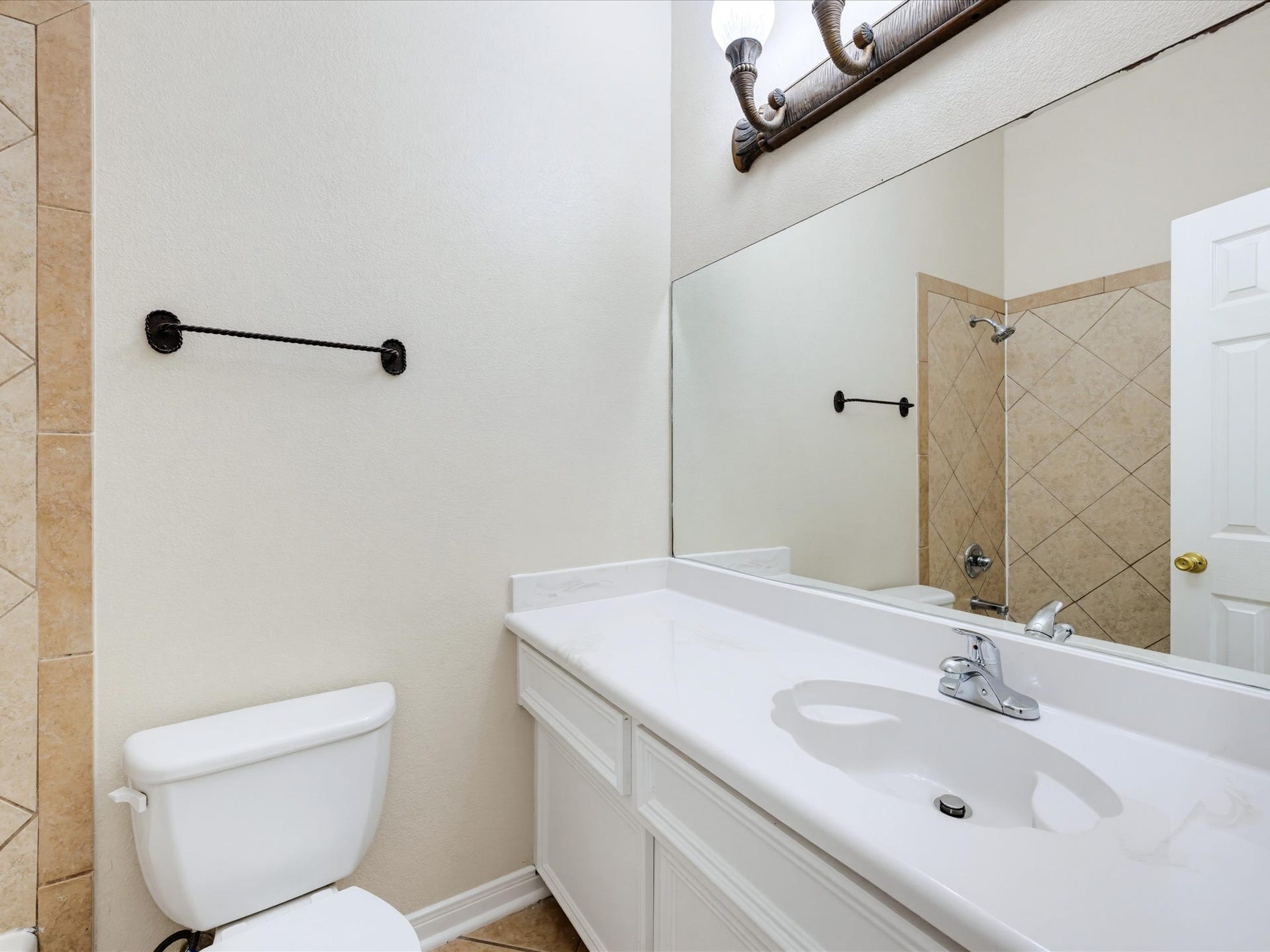 16739 Barcelona Drive, Friendswood, TX 77546 16739 Barcelona Drive, Friendswood, TX 77546