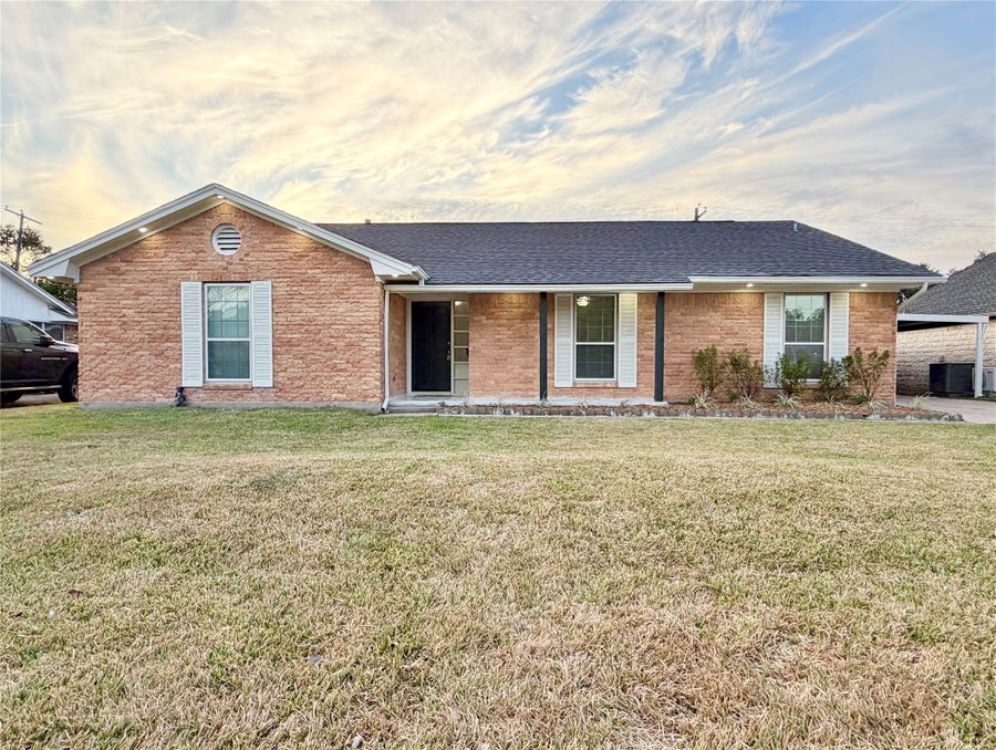 Property photo for 1708 Ruella Lane, Pasadena, TX