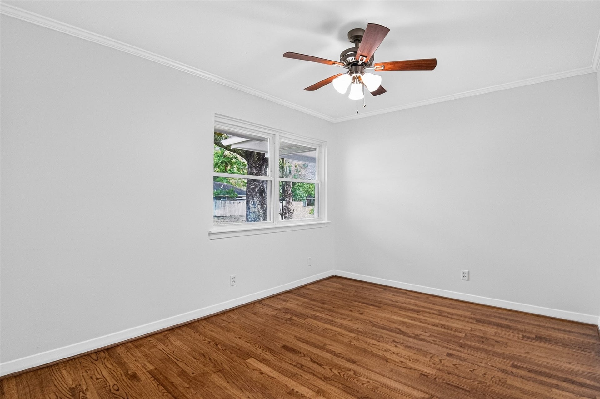 11227 Greenwillow Street, Houston, TX 77035 Secondary bedroom located in front of house.